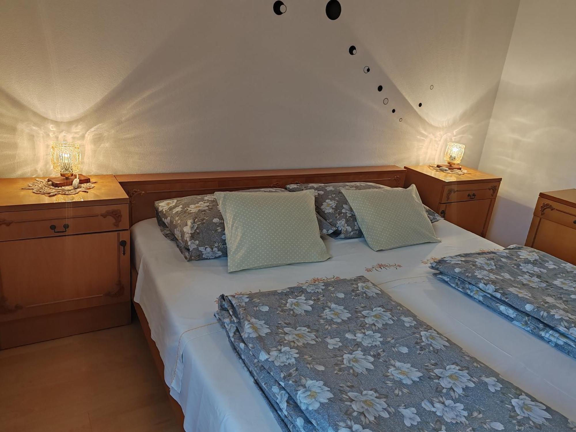 Apartment Dora Draga Bašćanska Bagian luar foto